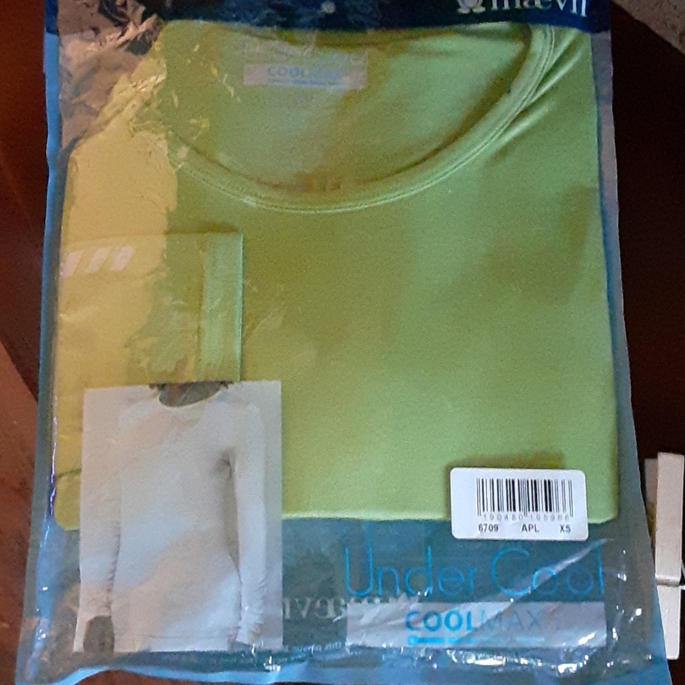 Maevn 6709 Coolmax Long Sleeve Under Scrub apple green Tee moisture wick XS NEW…